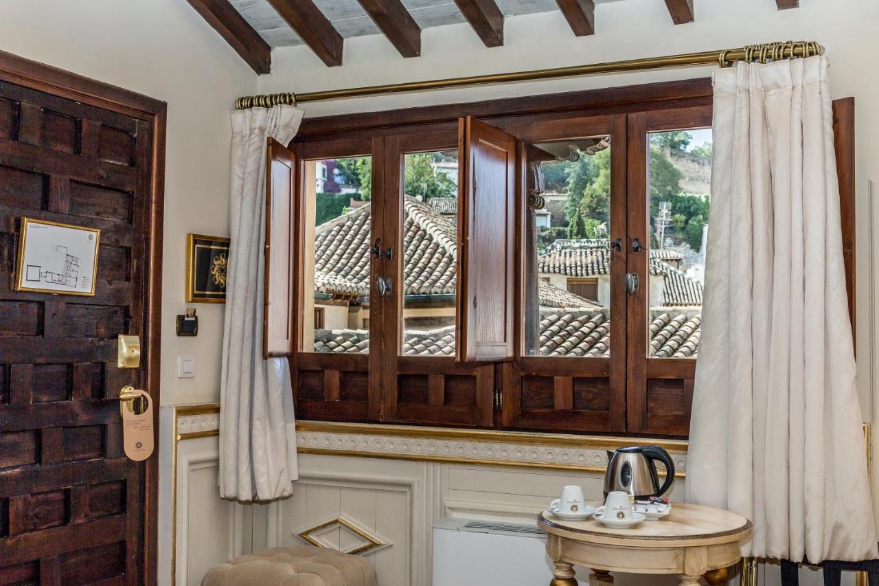 Deluxe Room Alhambra Views